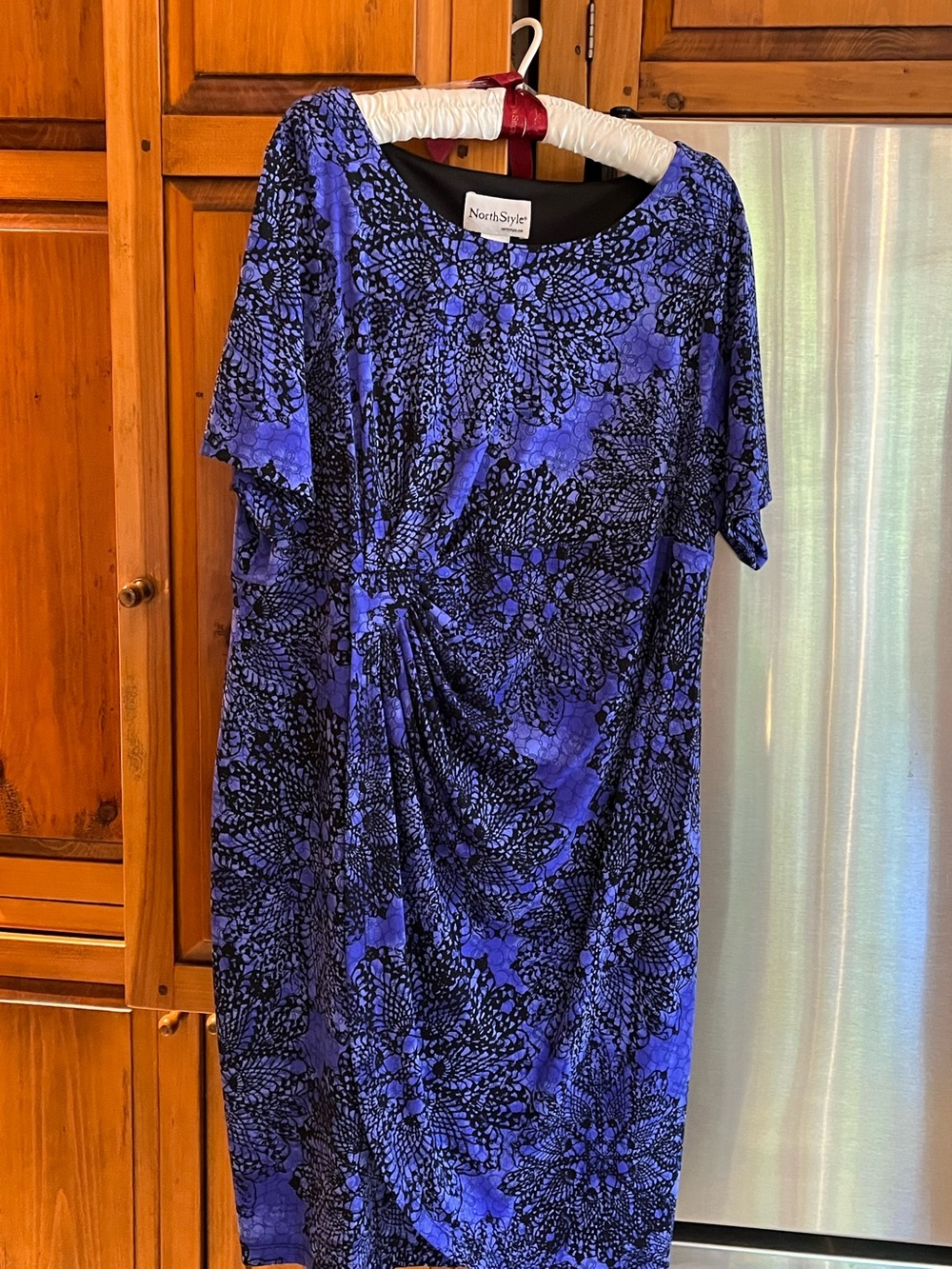 NorthStyle Black & Blue Floral Lace-Print Dress with Twist Detail 18W EUC